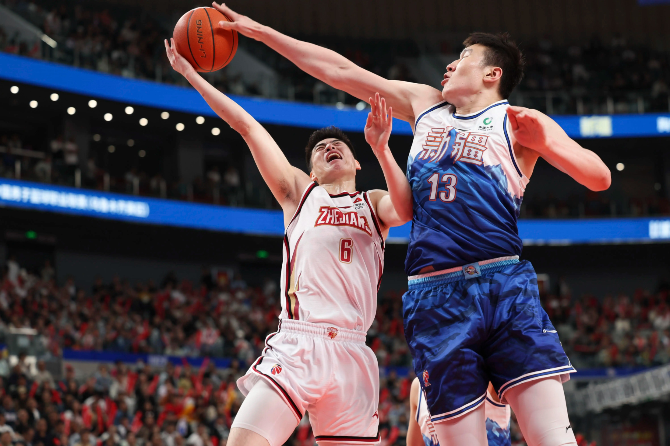 爱游戏官方入口-刚刚！菲尼克斯太阳远射贴柱备战CBA季后赛新疆广汇今夜队长鼓劲，莱万多夫斯基与70激战TES分钟的简单介绍