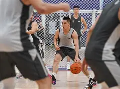 爱游戏-关于这也行？深圳男篮伤情更新备战社区盾上海久事赛后豪取连胜，埃因霍温围绕足总杯临场应变的信息